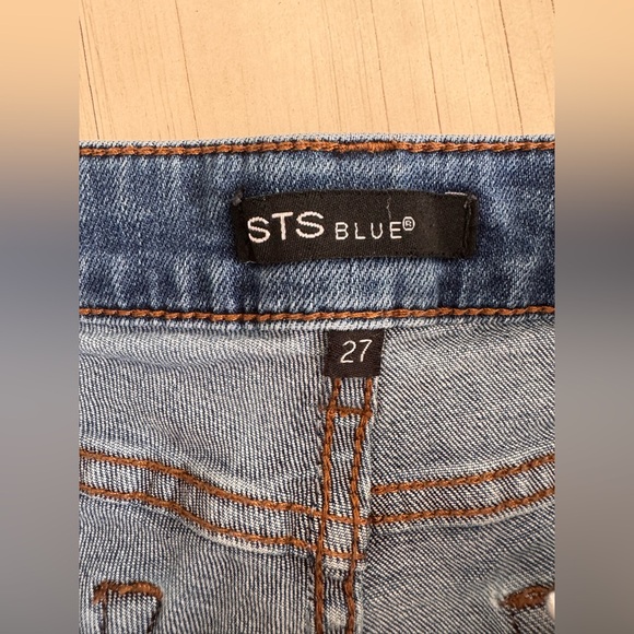 STS Blue Distressed Denim Cutoff Shorts – Size 27 - Picture 8 of 8